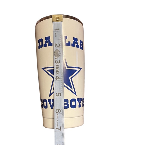 Dallas Cowboys Clock and Tumblers - Picture 12 of 13